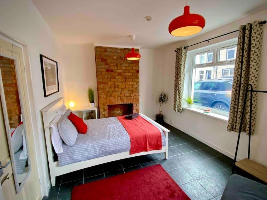 Brickworks - 2 Bedrooms, 15 Mins Walk To The Centre, With Garden Cardiff Eksteriør bilde