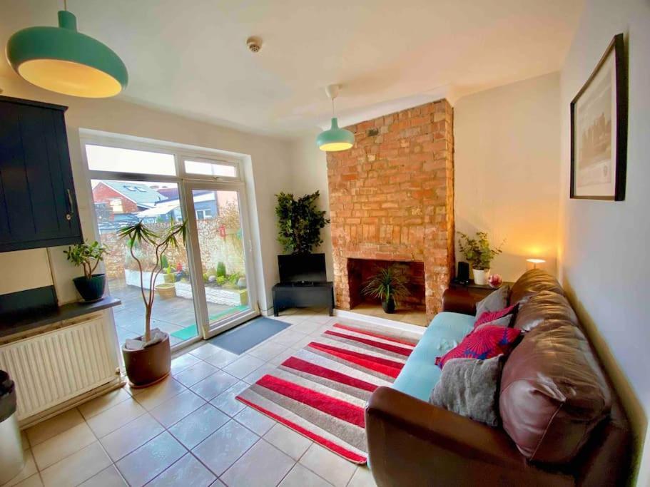 Brickworks - 2 Bedrooms, 15 Mins Walk To The Centre, With Garden Cardiff Eksteriør bilde